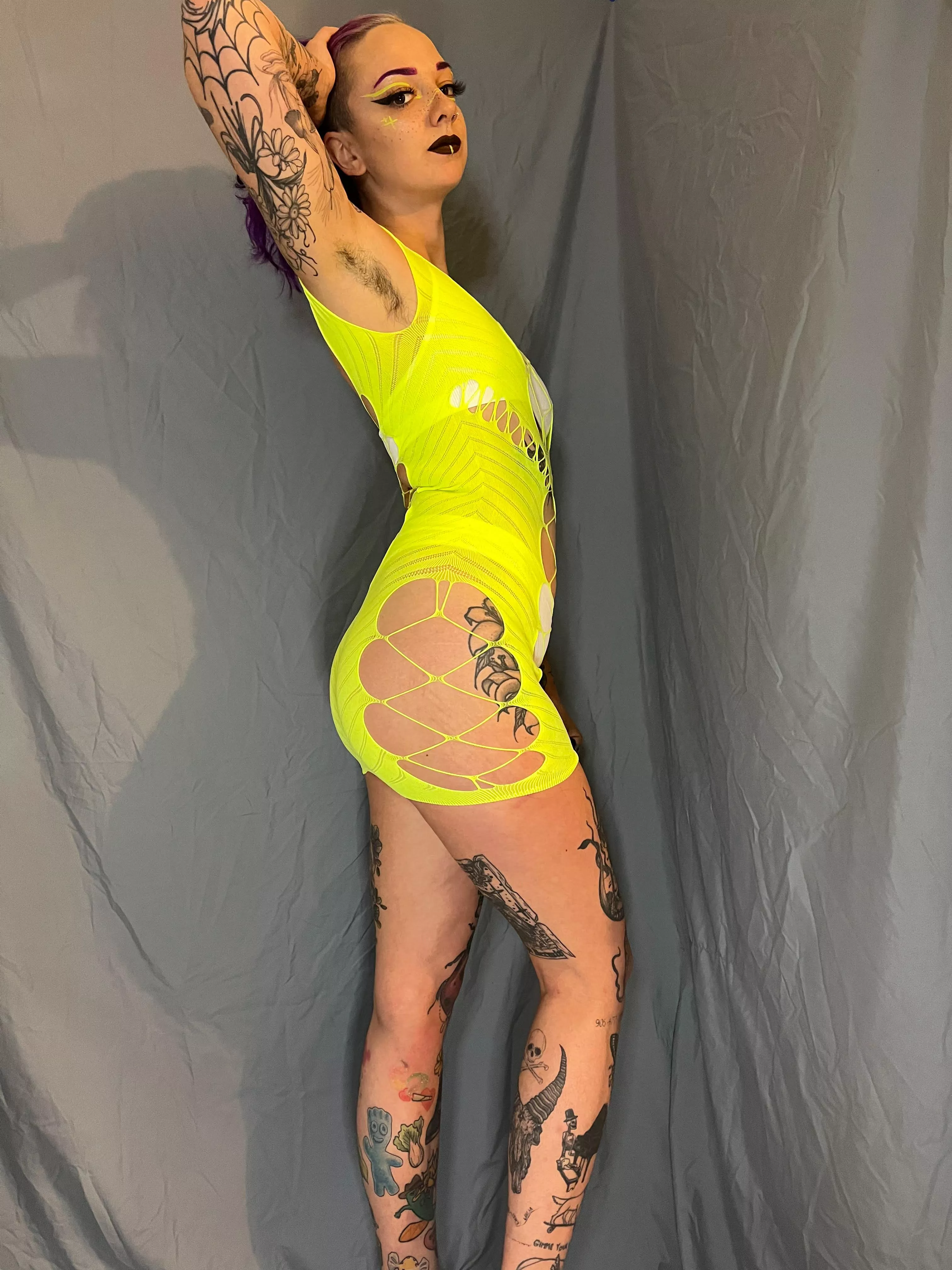 application to be your hairy goth slut posted by tattedlilslut