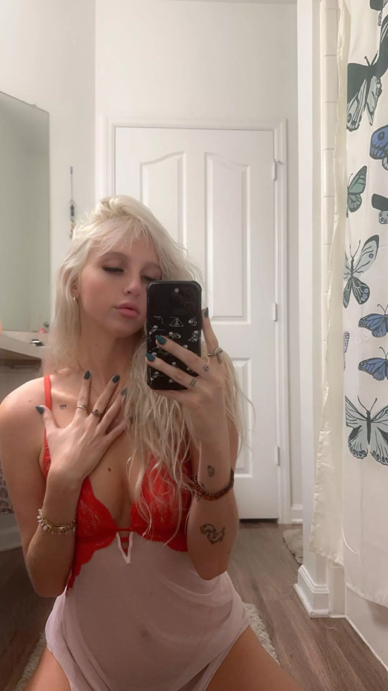 Are you taller than me? [f] posted by Kennywrenxxx