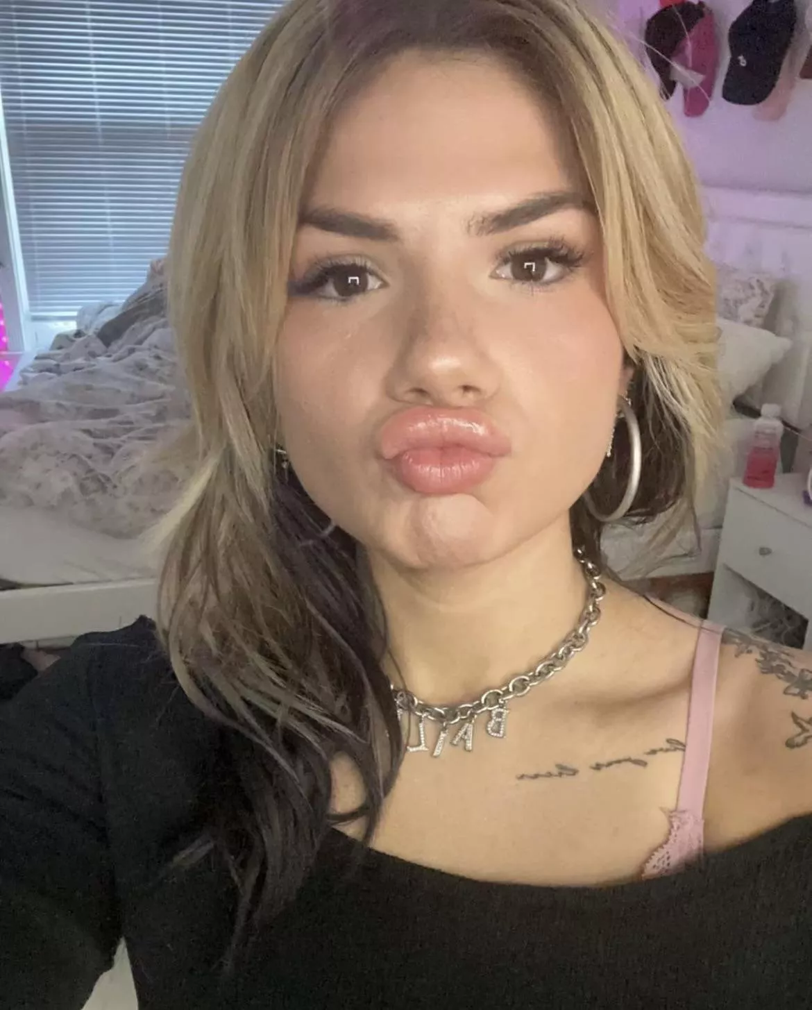 Bailey spinn’s lips. posted by ThoughtUpper9292