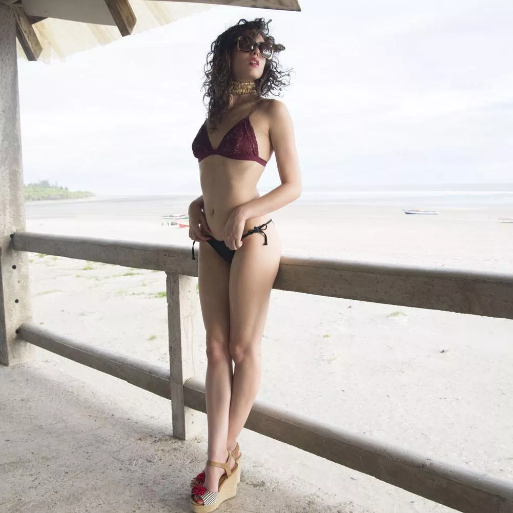 Beach babe posted by onaartist