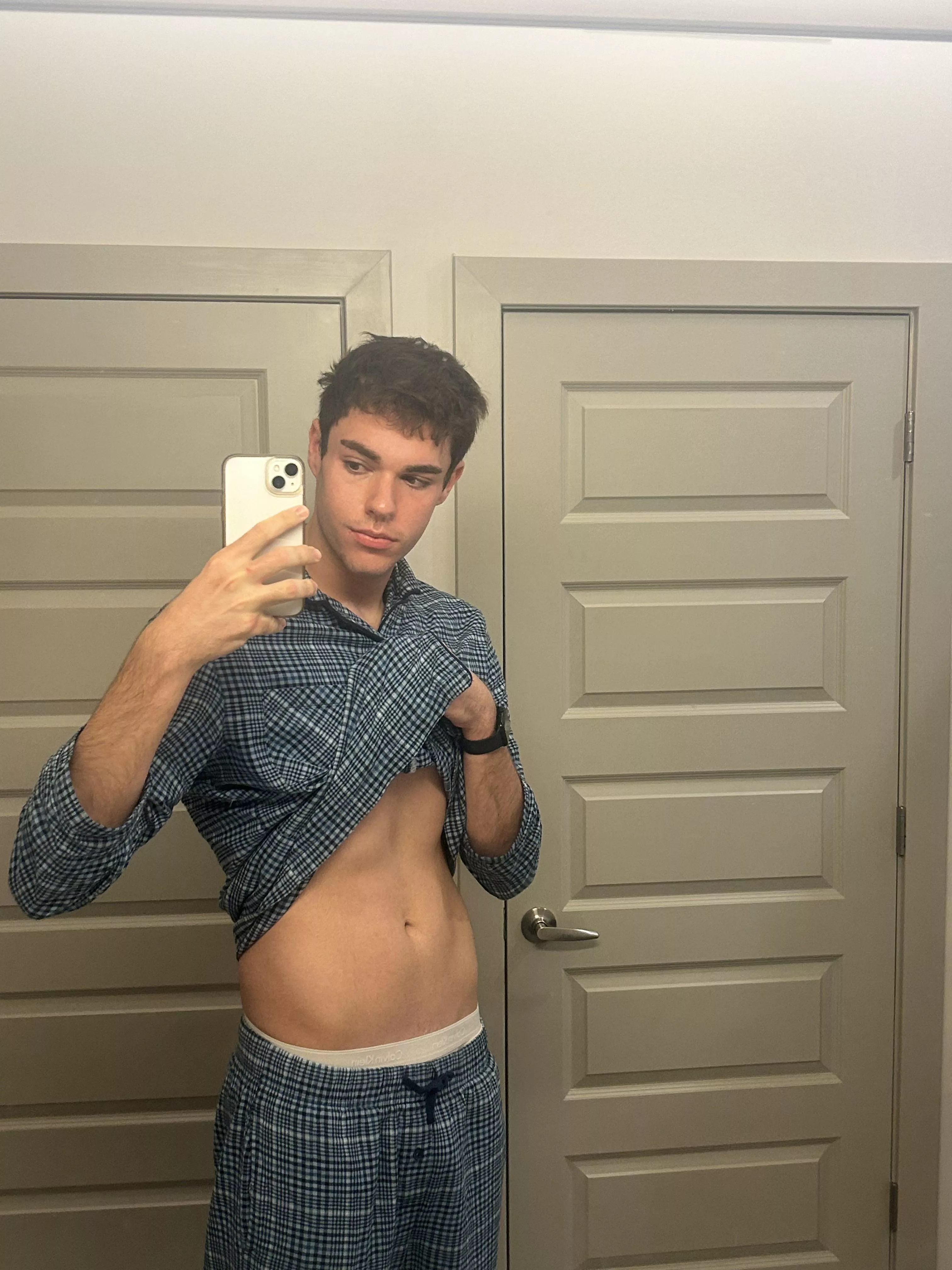 Bed head 🥱 posted by cltfreaky