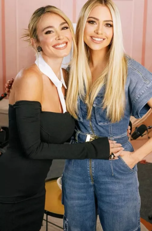 Blondes battle by Fit_Pin4644