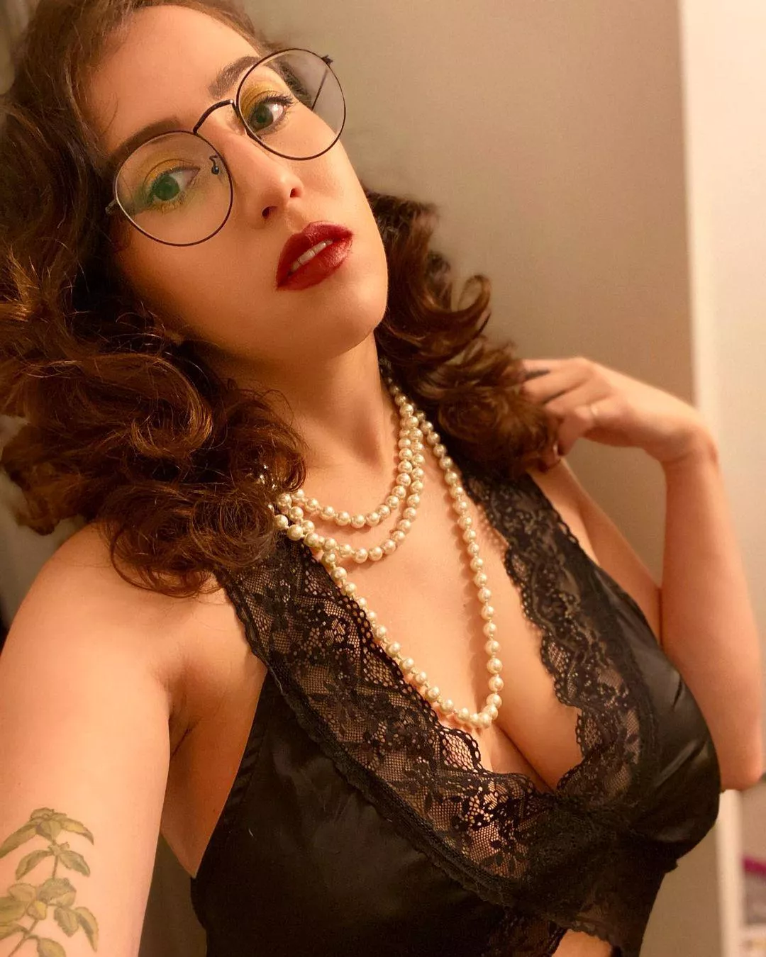 Can't get enough of her beauty. posted by Ok_Reaction_8141