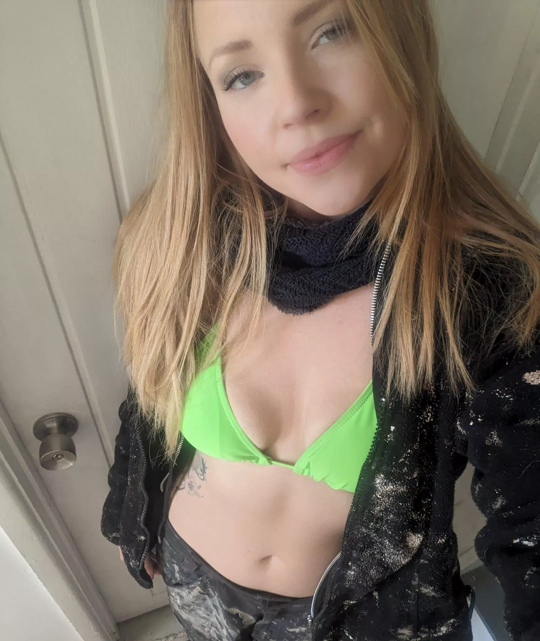 Cheeky peek under my work clothes posted by RebeccaFox4