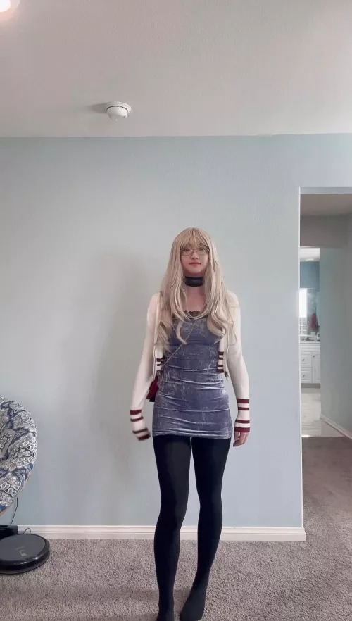 Cute holiday dress pick up. I think it’s cute by Telperienjzsn