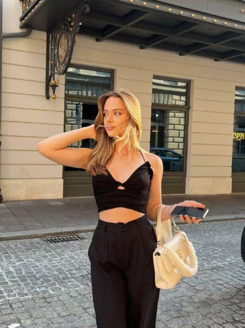 Do I look cute or beautiful by -eva-mordor-