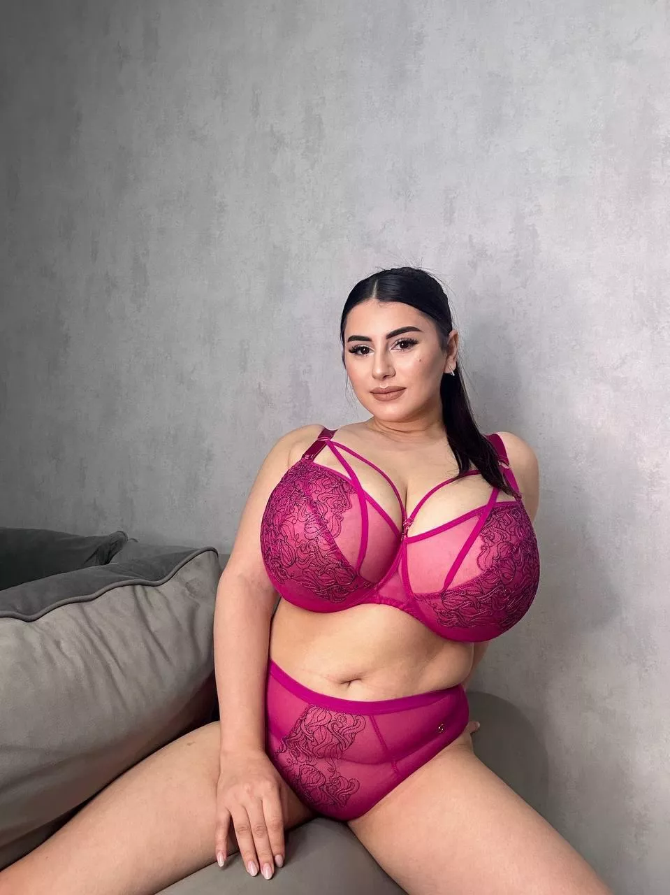 Do you find my body type attractive? posted by _hunnie_