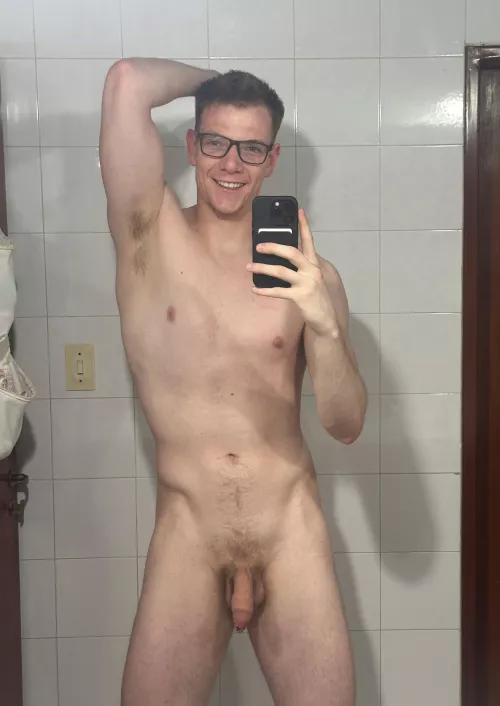 Do you want to make my cock hard? suck my armpit 🤤🔥 by Conorevanns