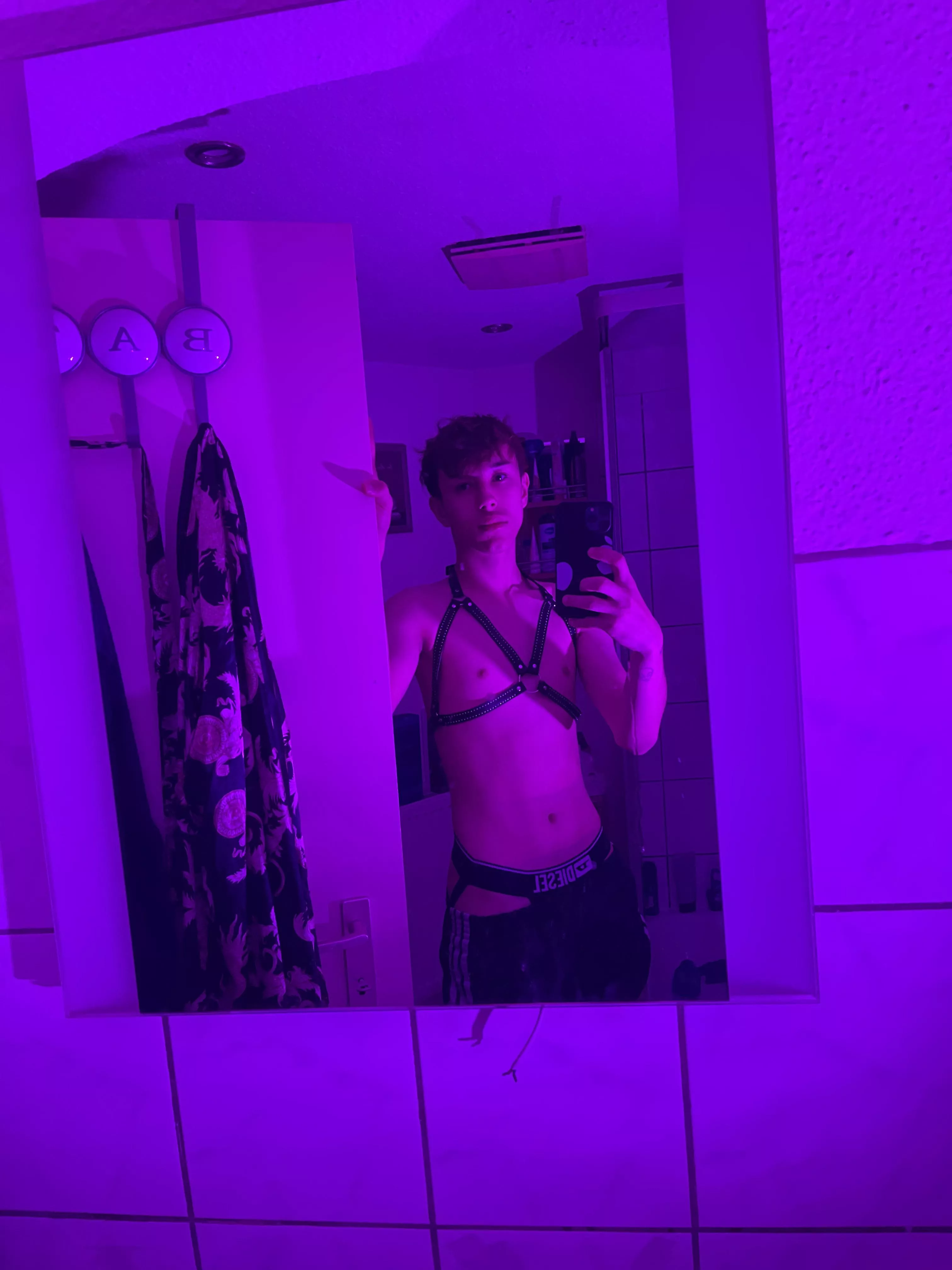 Enter my space in such a behavior, what are you doing? posted by Past_Cut_1661