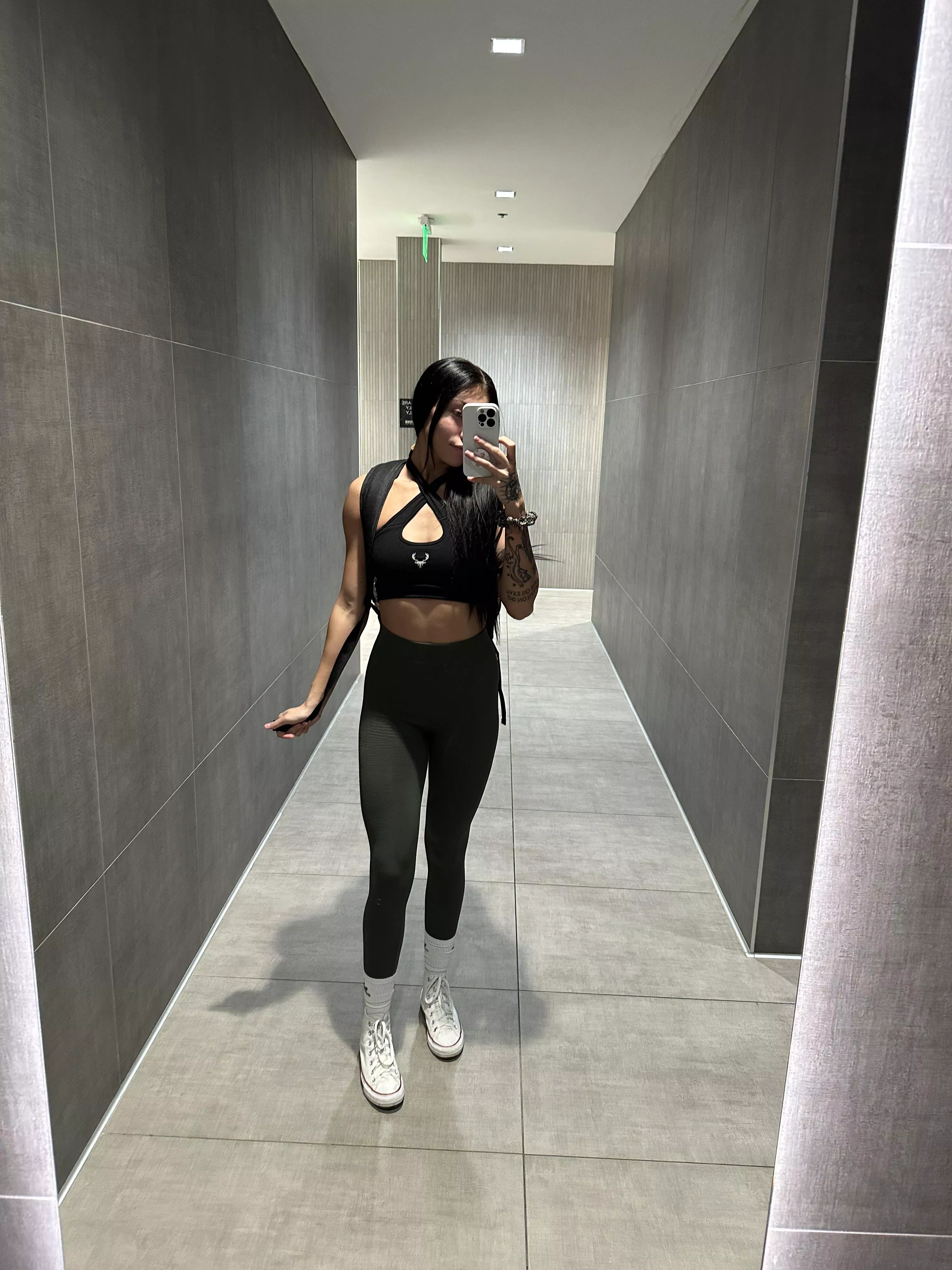 [f] hi there posted by torixotic