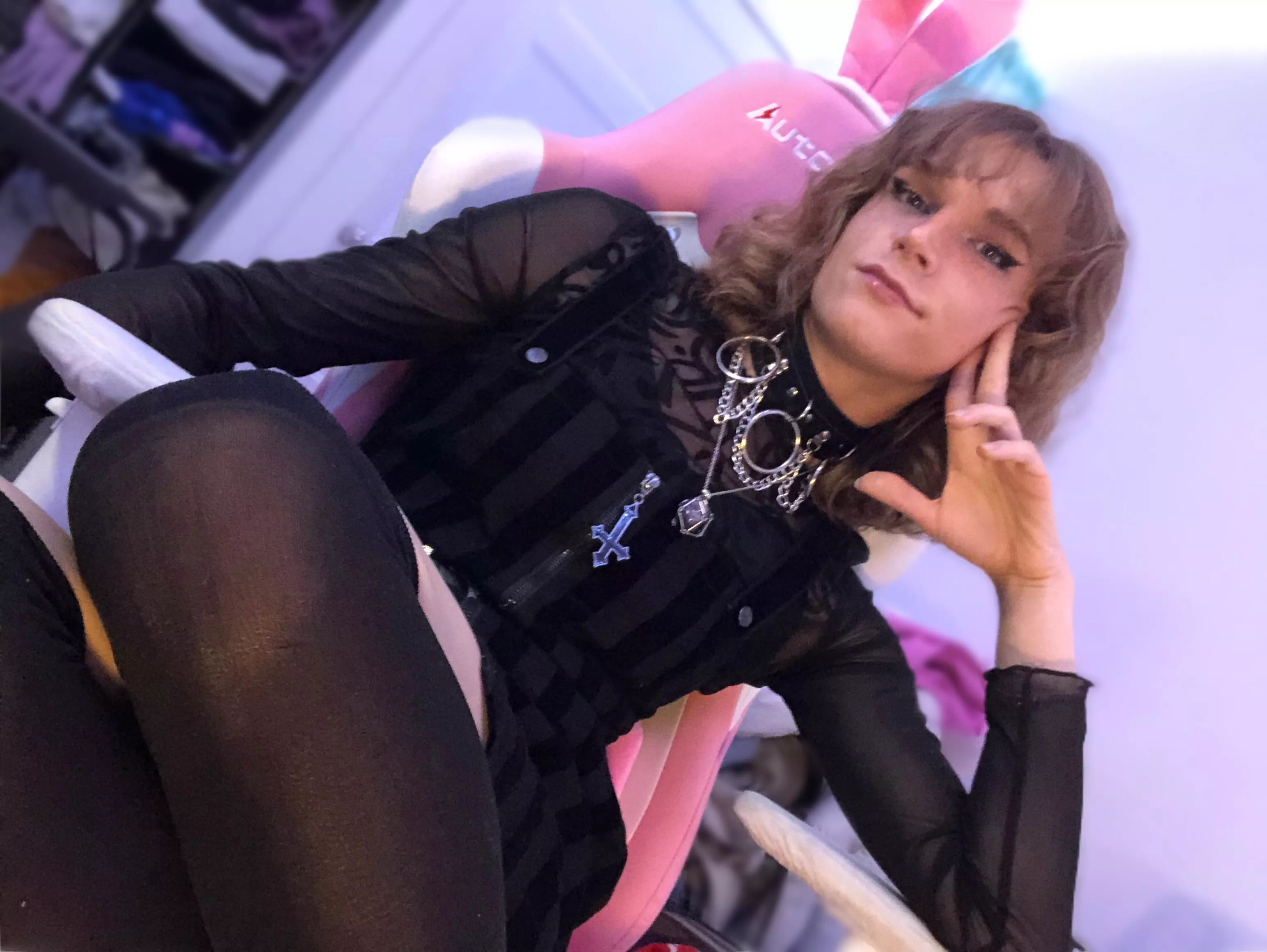 Feeling edgy again posted by felikutie