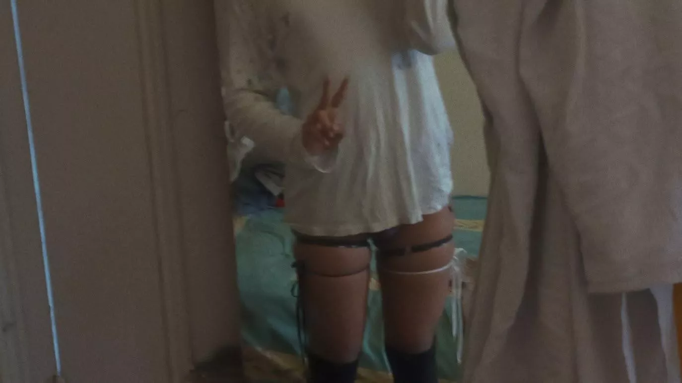 first time here :3 posted by bitchxowo