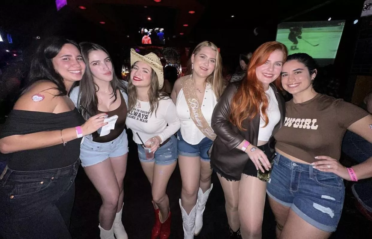 Friend group posted by Responsible_Soil74