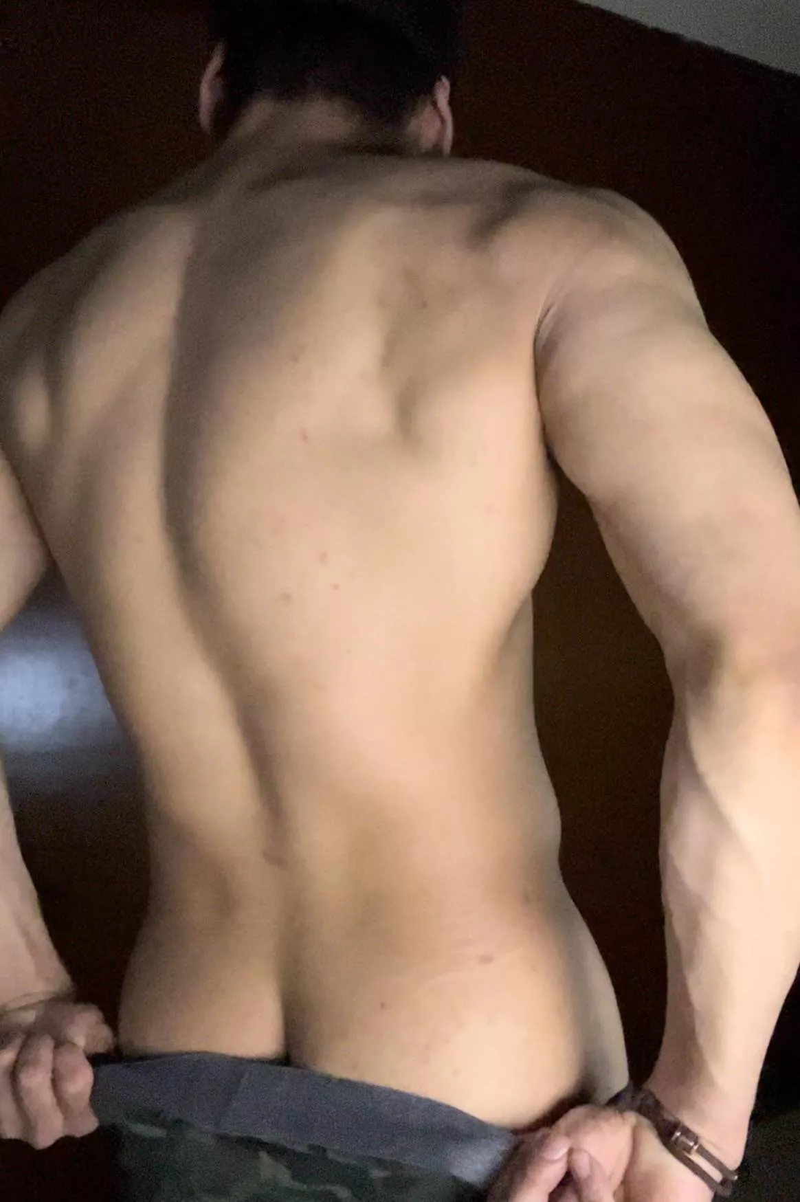 Getting ready for bed. posted by Stebvalt