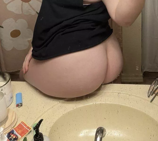 Had really nice feedback the other day, so felt like sharing again. Always interested in chatting and sharing with other fun women :) posted by Internal_Creme_3997