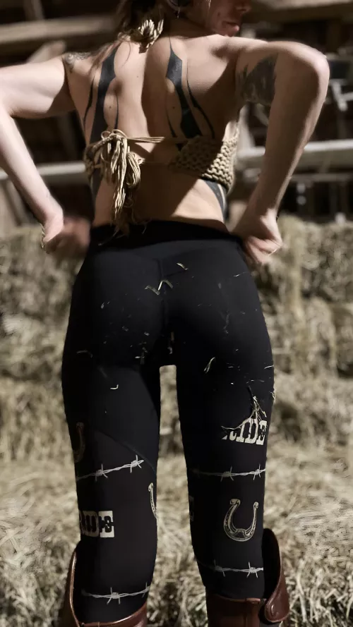 I guess leggings and kneehigh boots are the best combo 🤭 by Solunasun