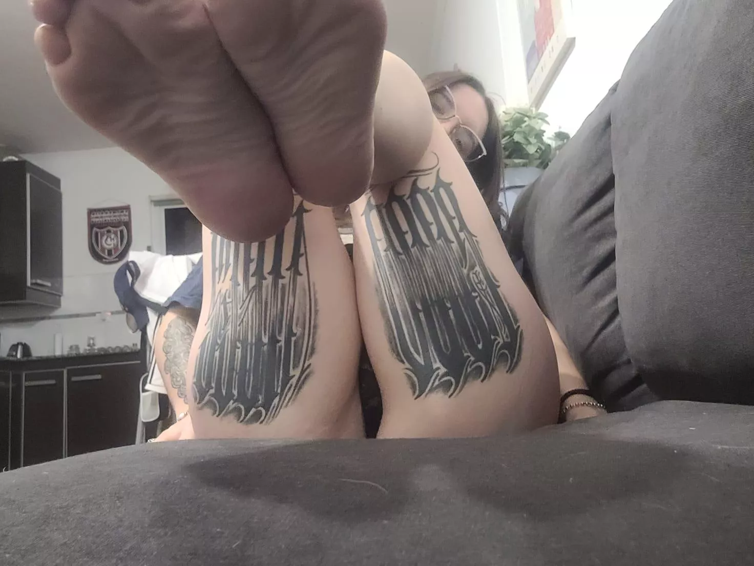 I need foot massages. Could u help me? posted by miss_cam_xxx