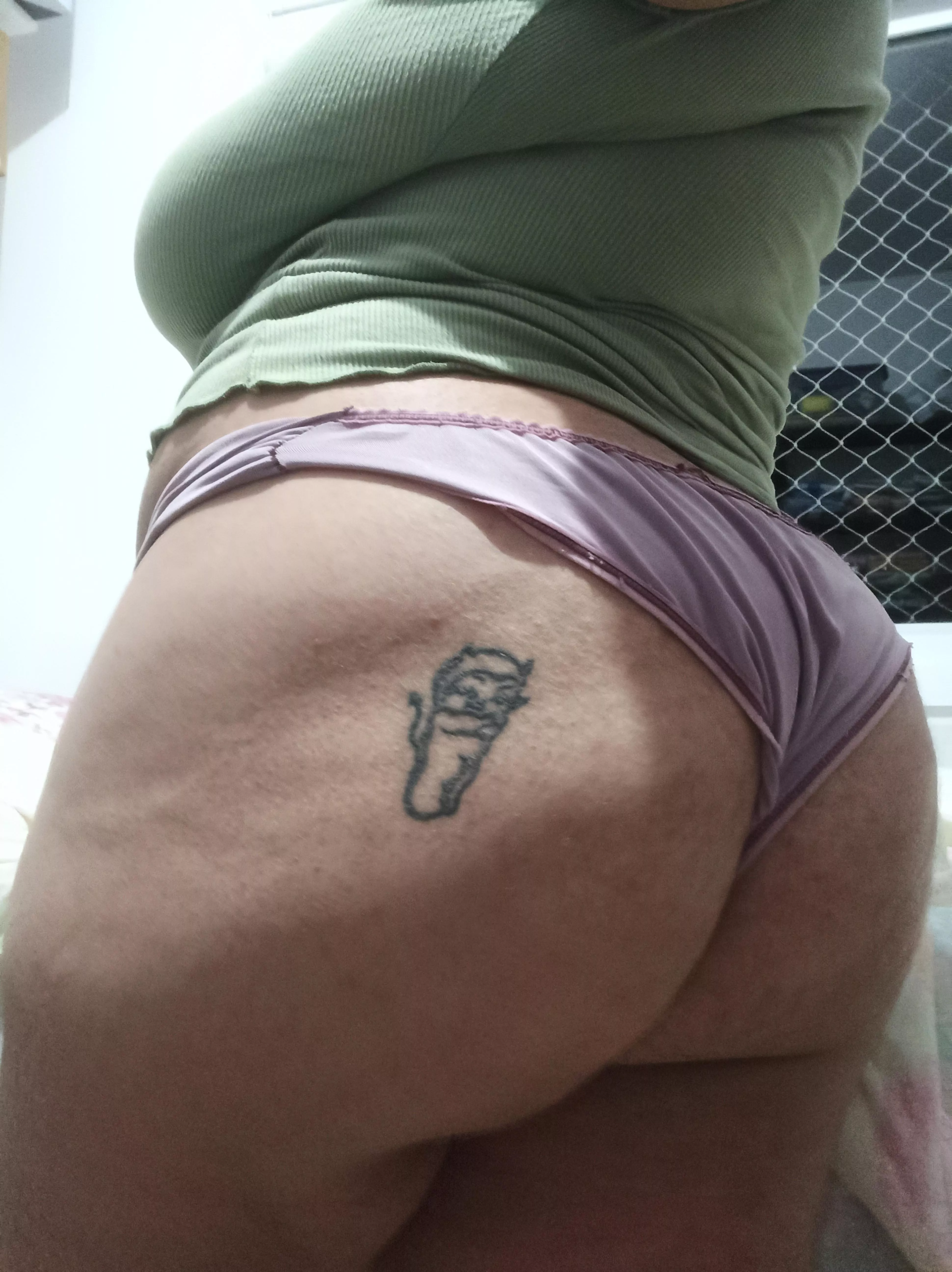 If we sleep together, will I wake up without panties? posted by chubbyu