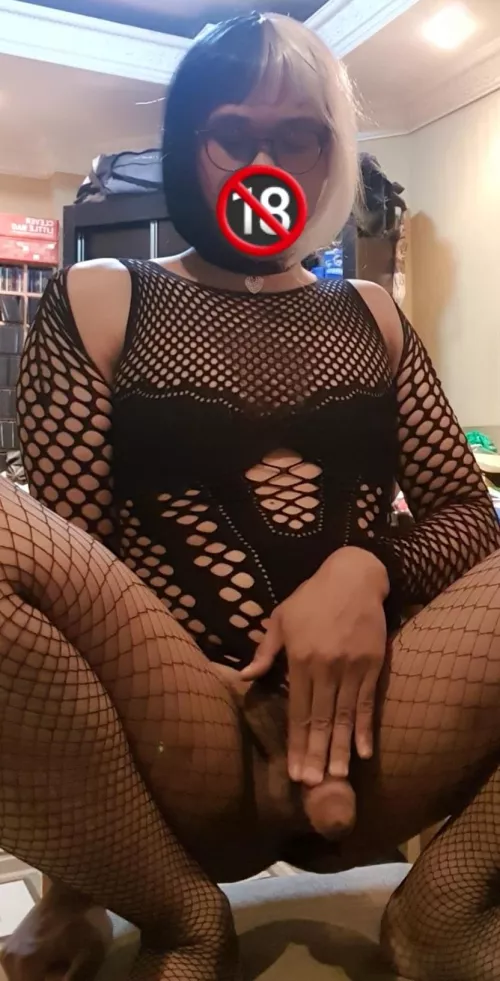 I'm trying my best not to cum by NyX_Danielle