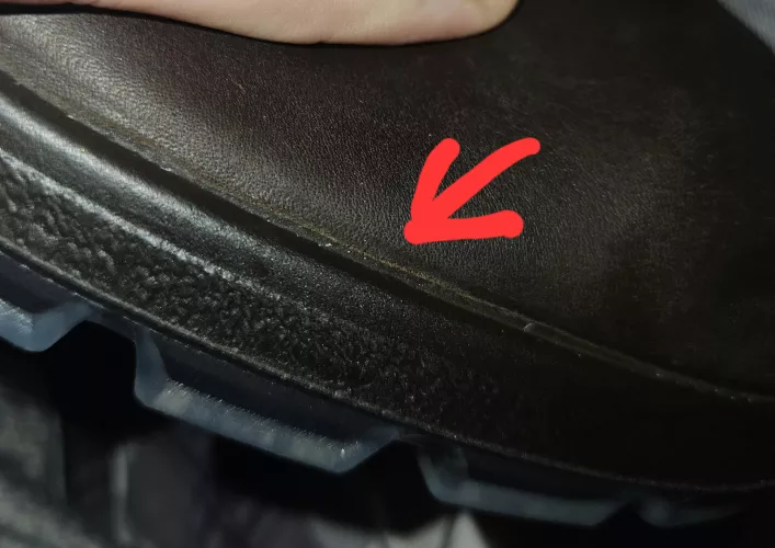 Is this small cut on the leather near the sole normal? These are new boots by elchavodel89