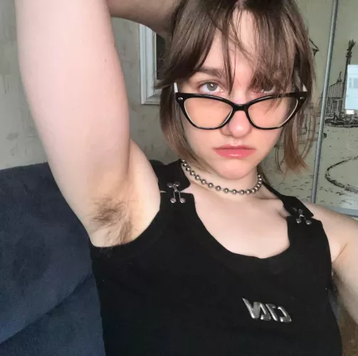 It's annoying that black clothes collect dirt by hairy_shizo