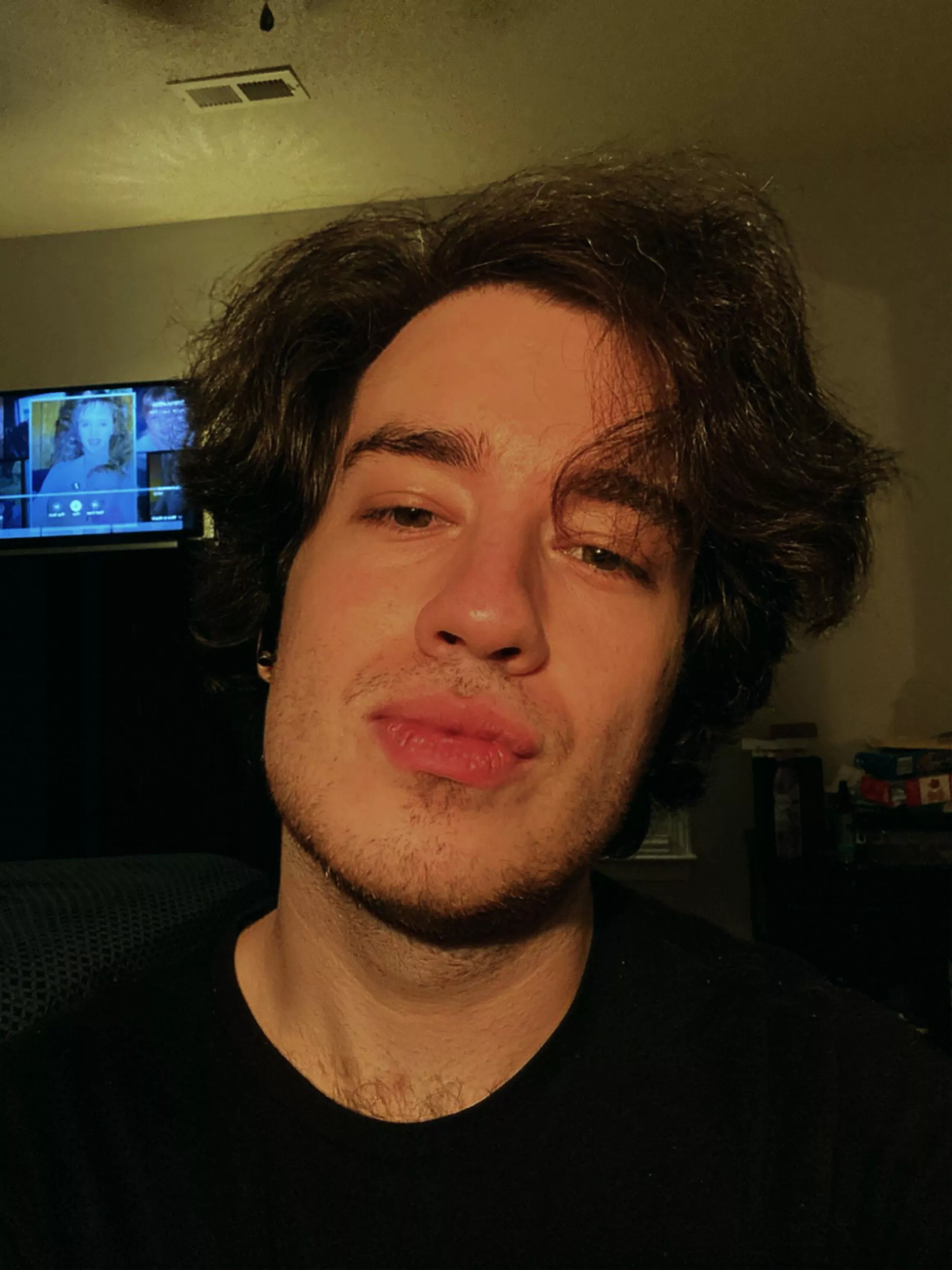 Kinda a cute vibe I think 🥀 posted by prettyontheinsidee