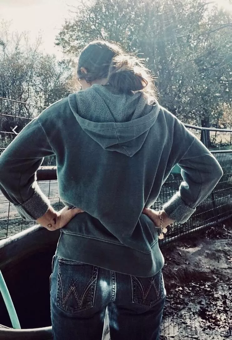 Little ranch work posted by cameroncountry