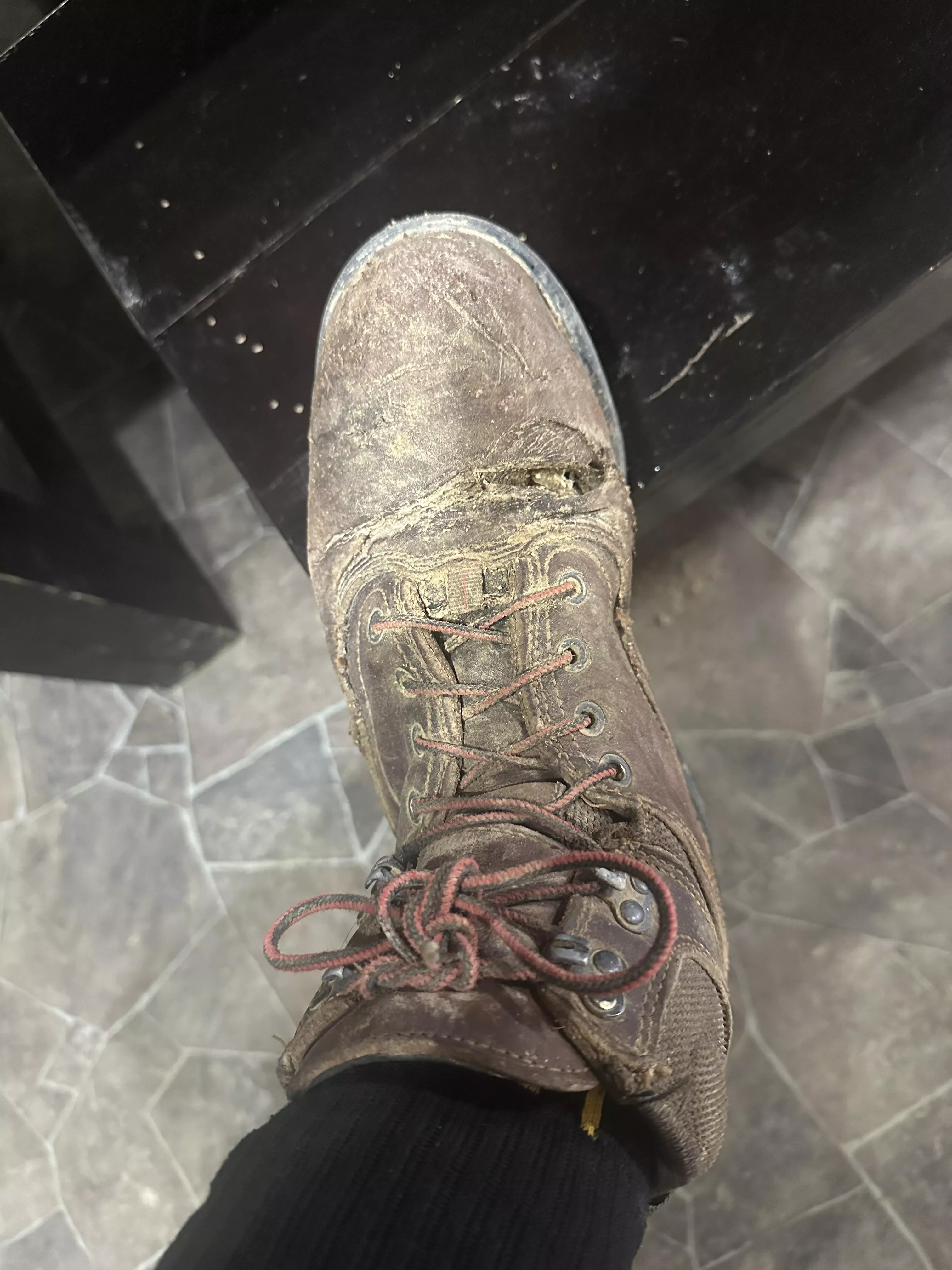 Long lasting WATERPROOF work boots posted by ProtectionPhysical97