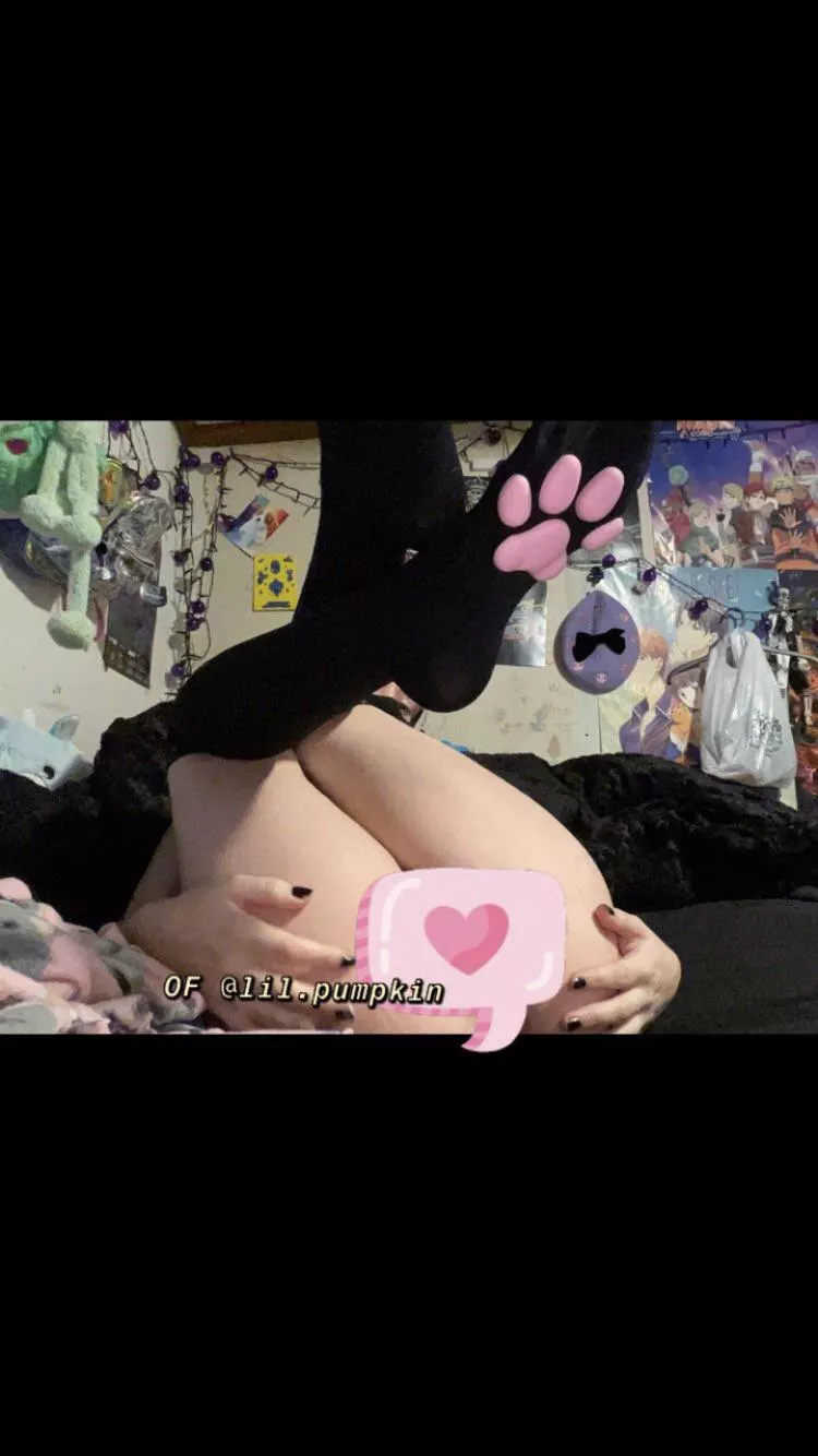 Mm I love some attention posted by xxlavender_teethxx