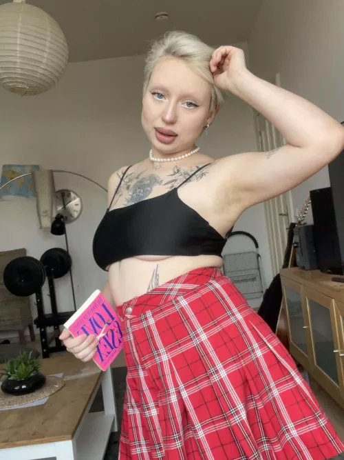 Not your average biology student by Taperedbonding127