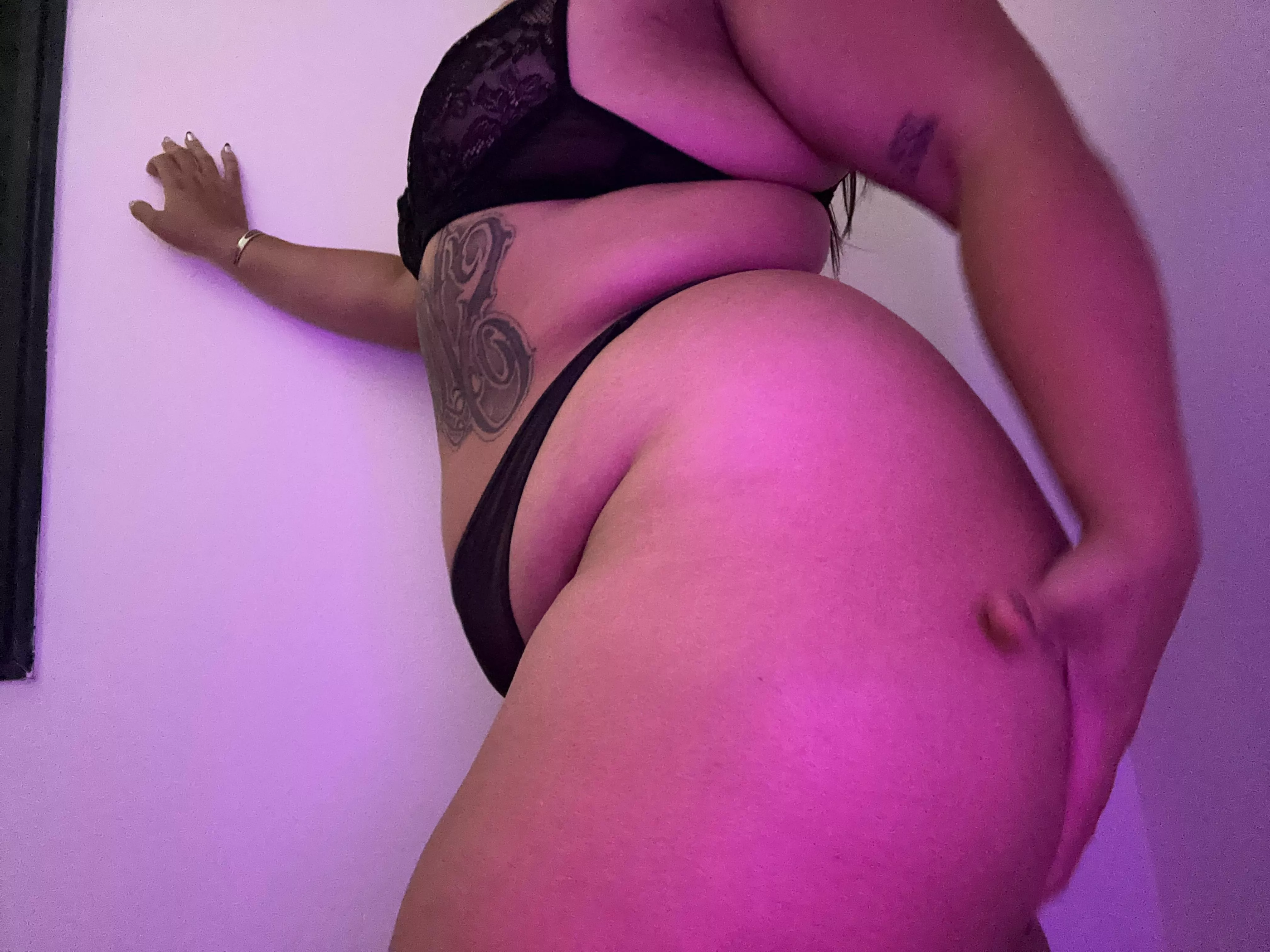 Nut on my curves posted by irinakush