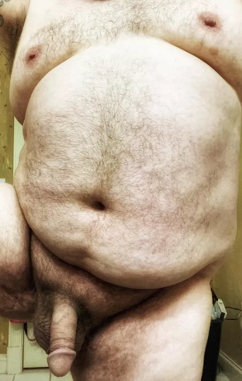 Older Bear that loves to show off. by TabacBear