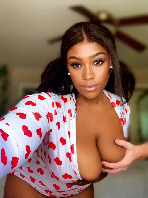 Omg he felt my titty by kennedydavisof