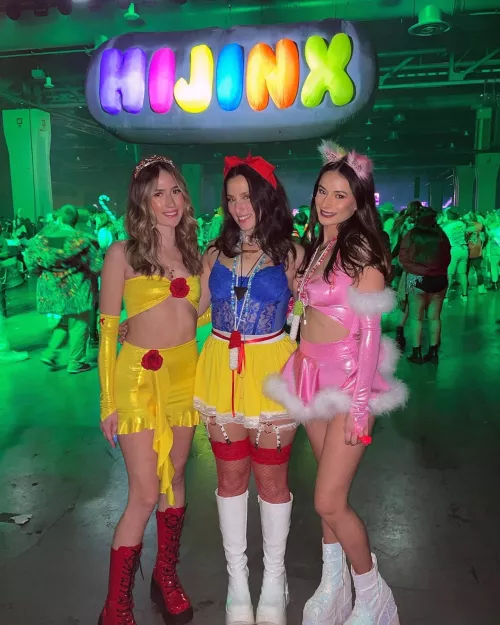 Rave girls. by LetsCrushStep2