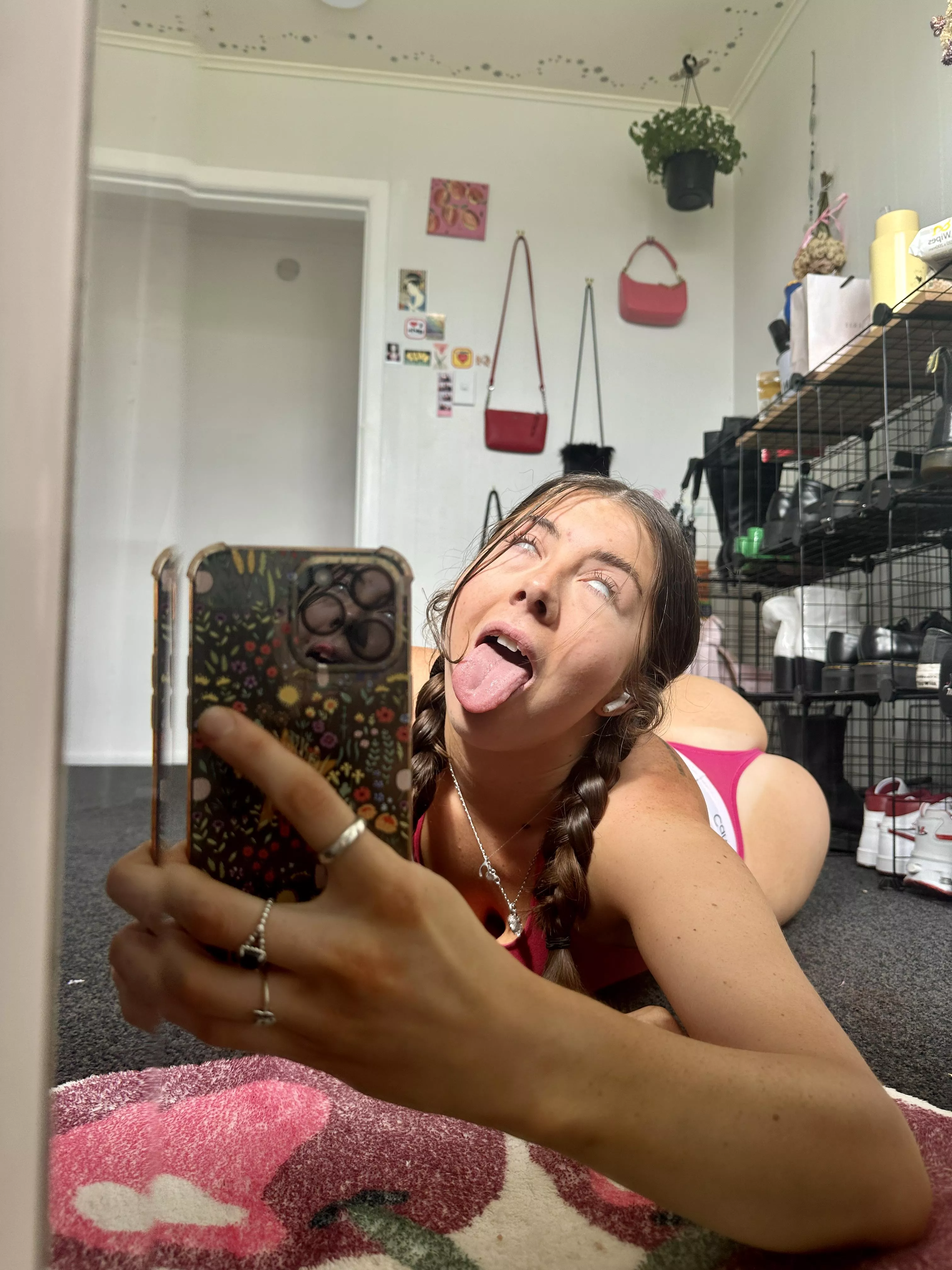Real Ahegao girl F18 posted by Sherryl_Vick