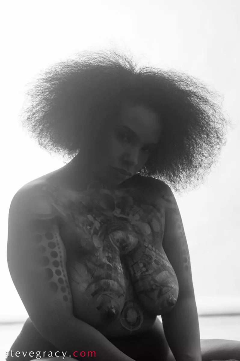 Sarah in body paint posted by SteveGracyPhoto