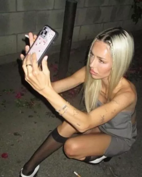 Selfie 🤳 by Early_Cartoonist_690