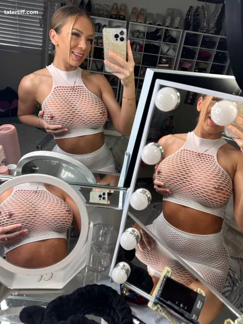 Selfie Sunday by GhostGoSavage