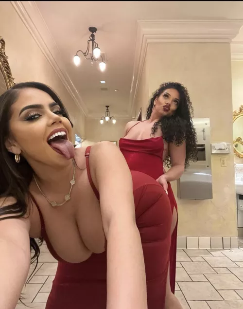 She definitely hates how they’re the main attraction by Tall_Statement5222