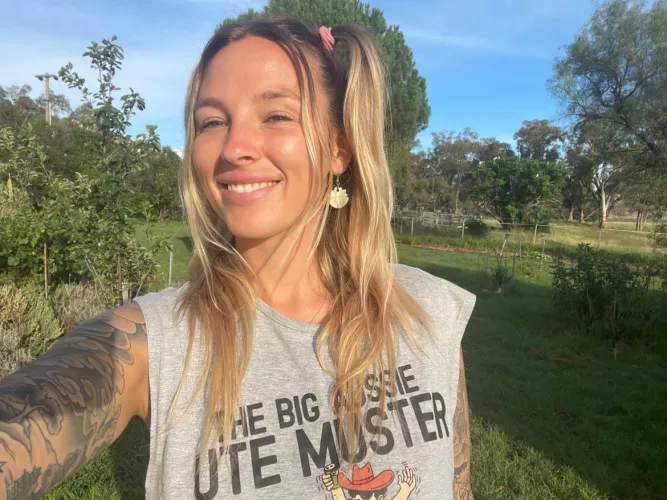 Smiling from ear to ear by babycino89