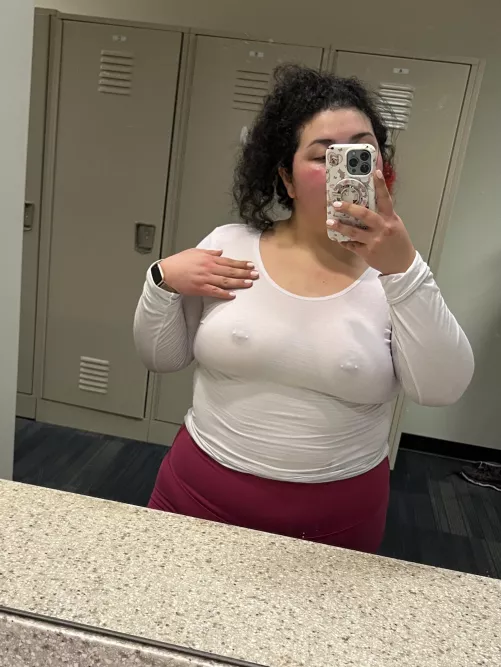 So sweaty it’s basically a wet t shirt contest at the gym 💦🍒 by ssjs_