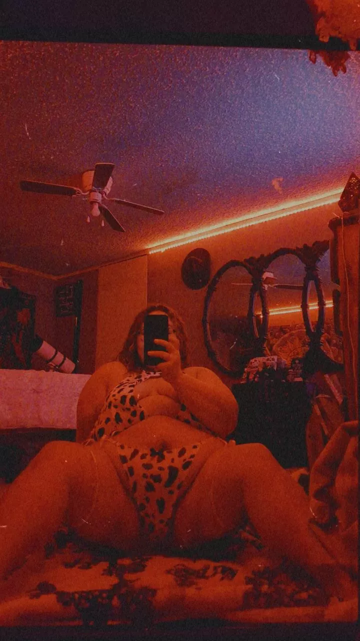 Spread open, waiting for daddy 😈 posted by stonedbbwwifey