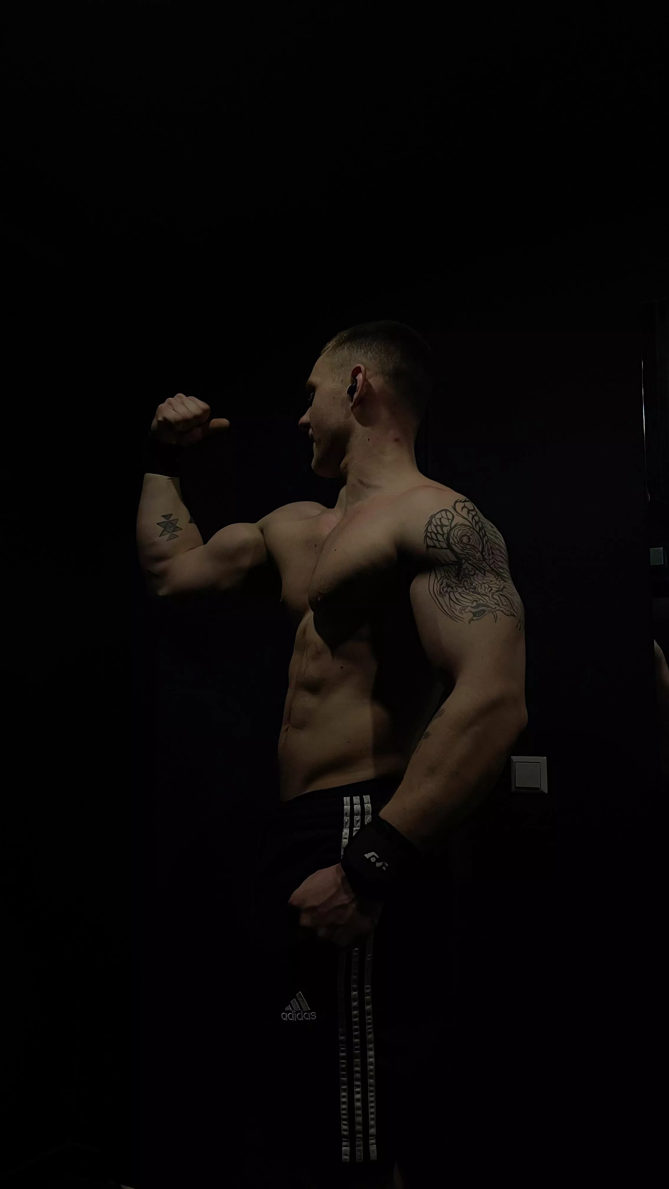 Tell me what you think (23) posted by StorchJr