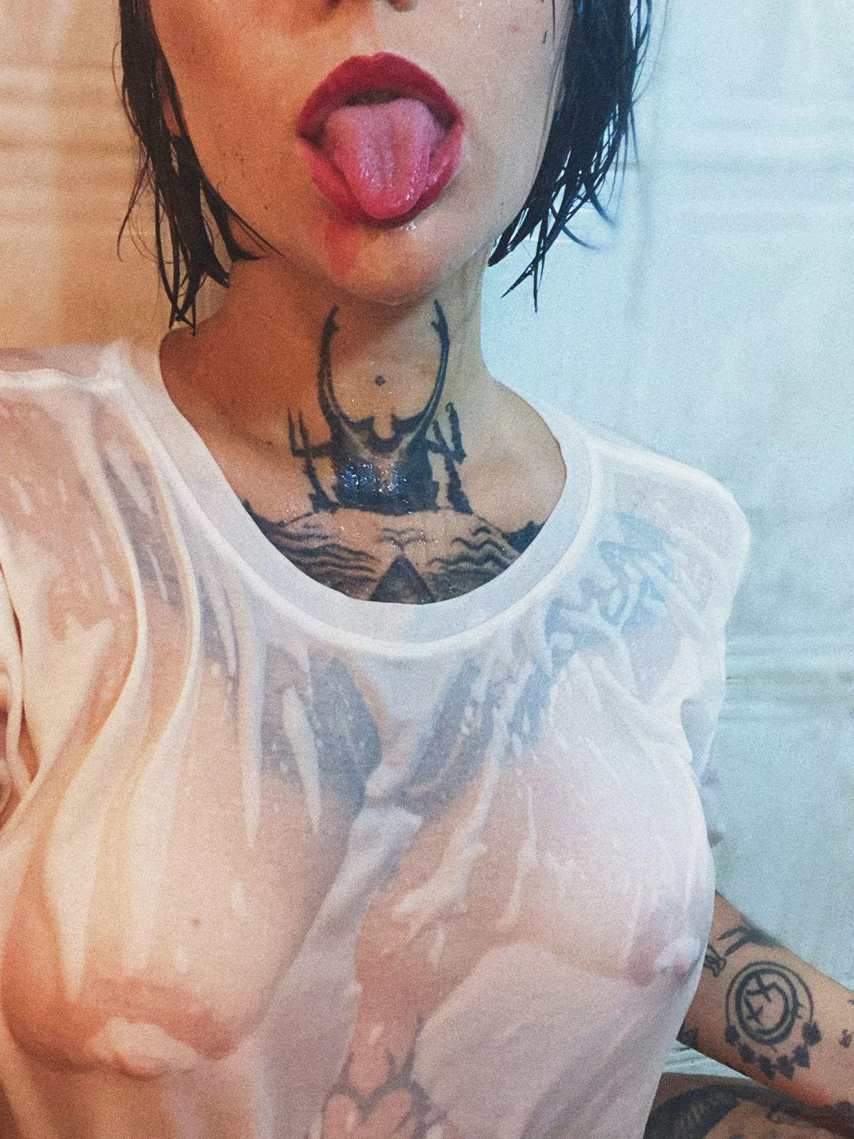 What would you do to me? dm me <3 posted by snowwhitecdc