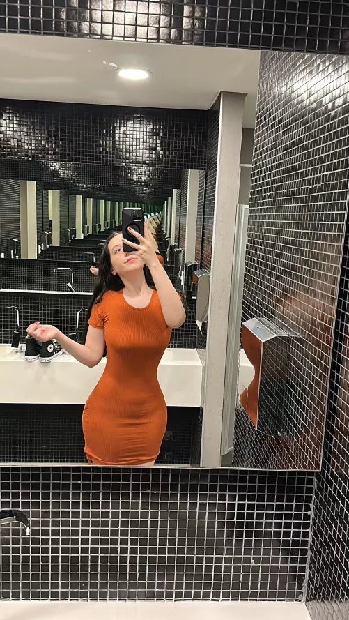 Will u join me for a nice meal? by Cutee_Queen