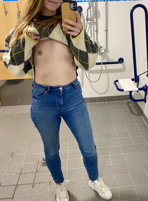 Work Selfie 😜 by The_fun_team