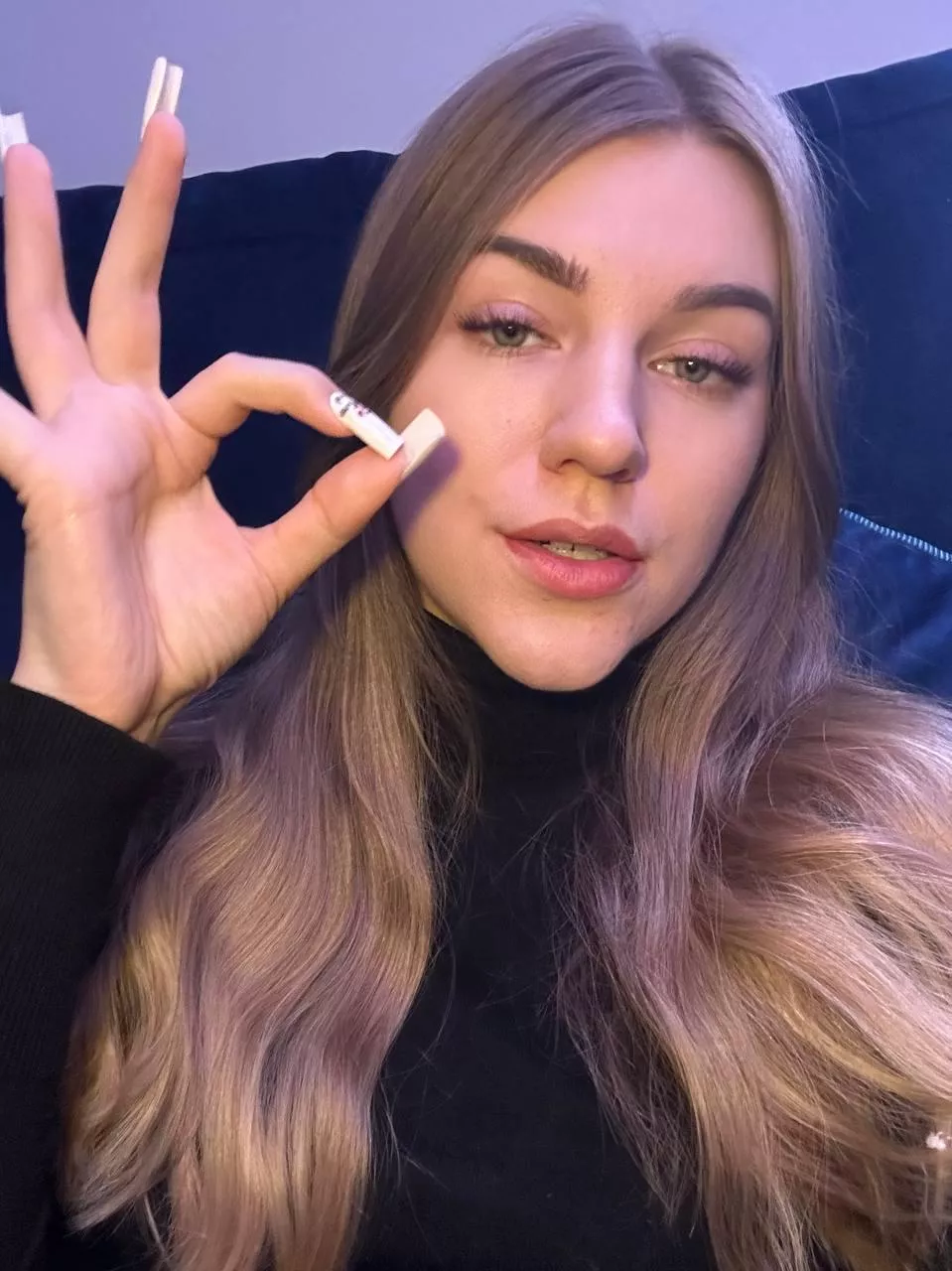 you should look at my long nails posted by strungdelorme