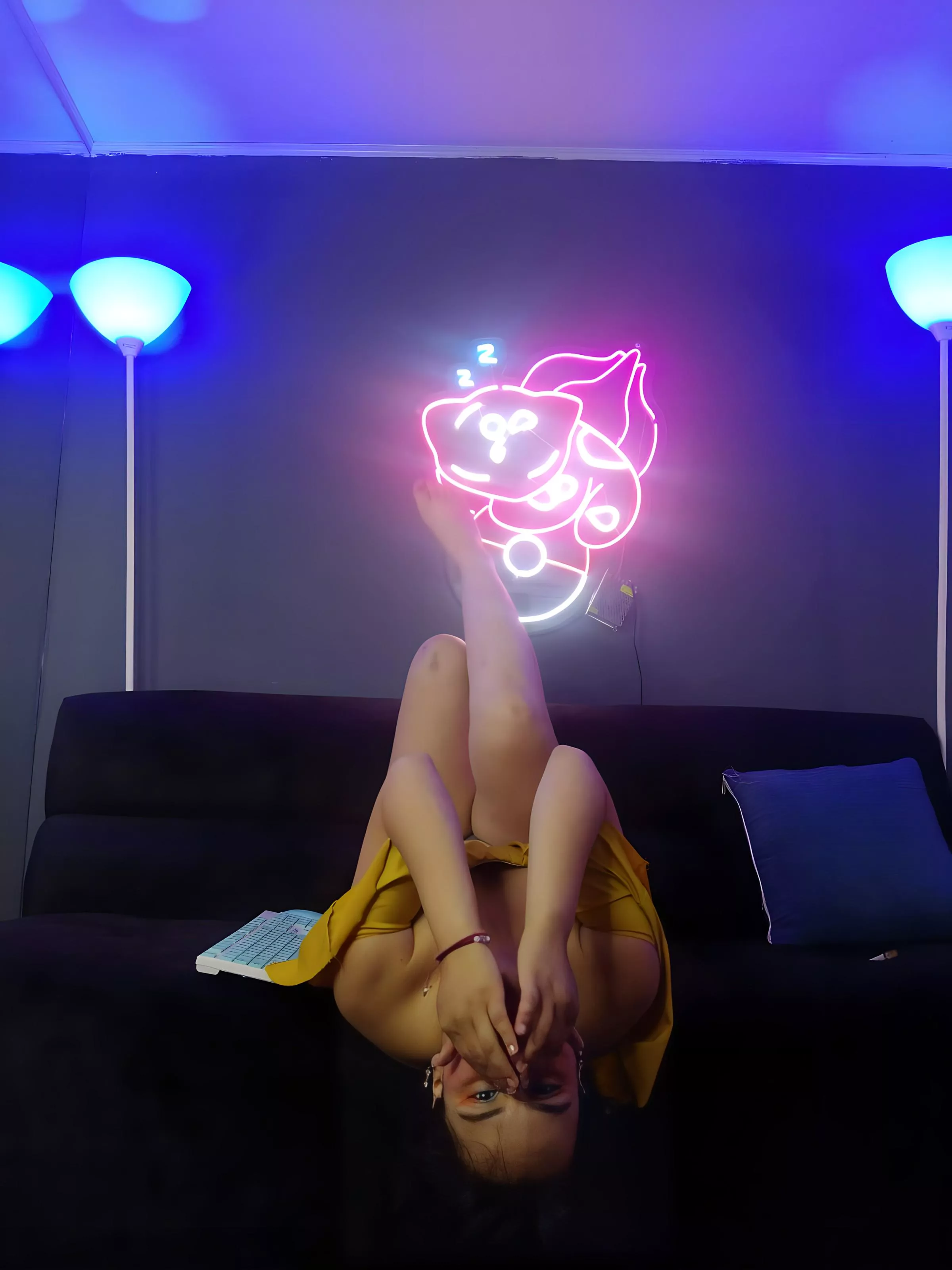 😱 Your #cock drives me crazy!! // https://chaturbate.com/catalinaa_torres/ // LIVE NOW posted by Catalinaa_torres