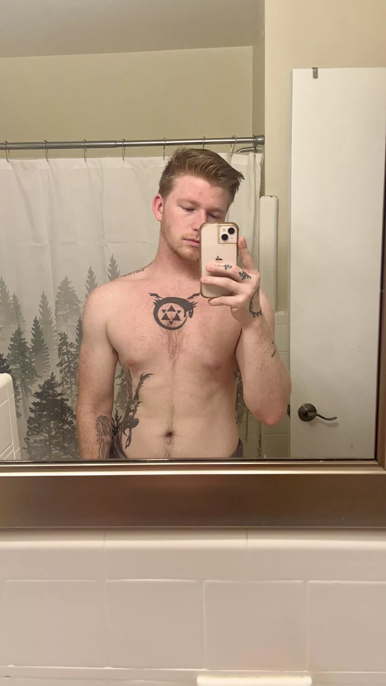 (25) brunettes hmu posted by thegoldengaymer