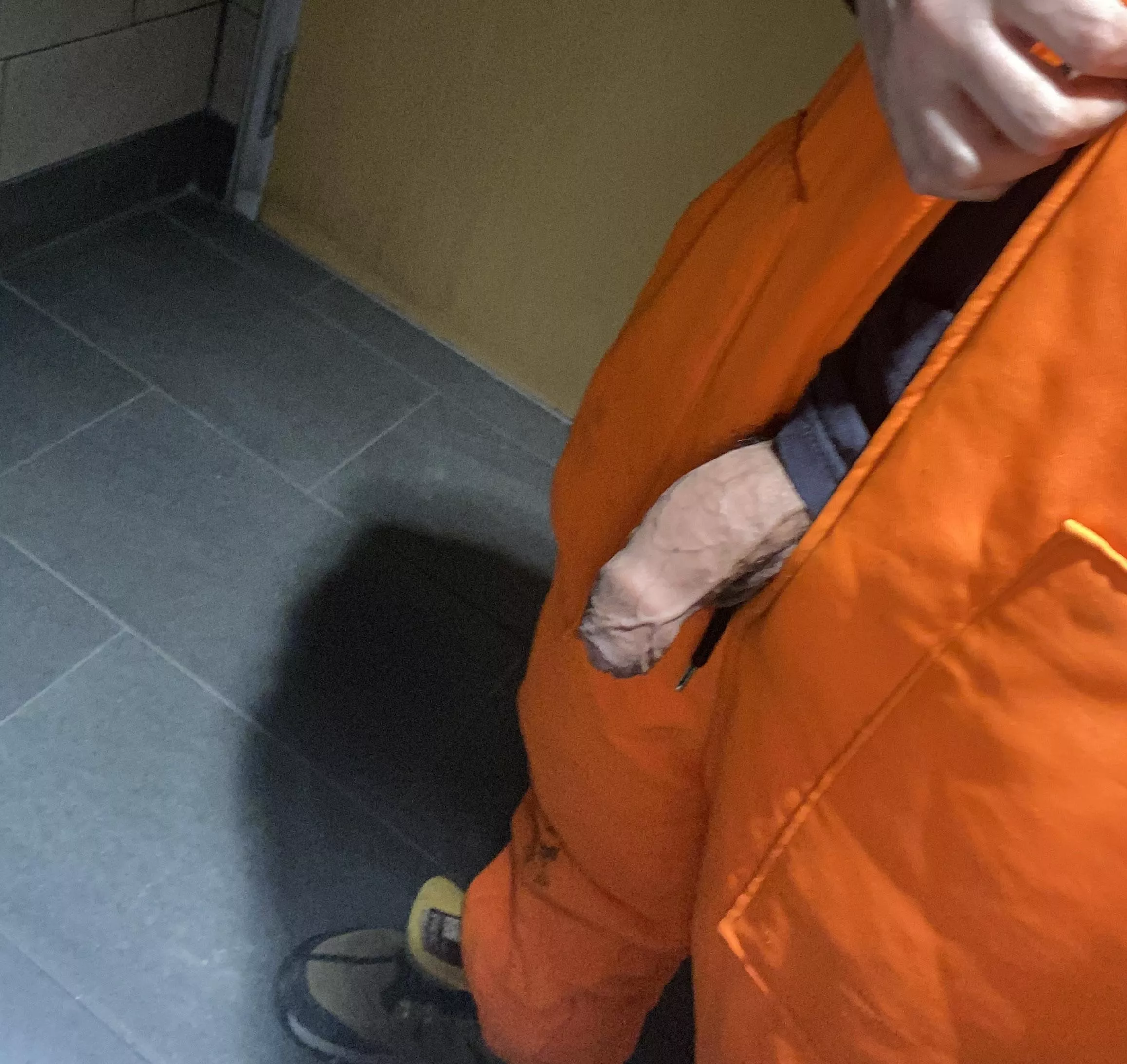 26 ready and waiting in the hardware store bathrooms posted by chasebeefy